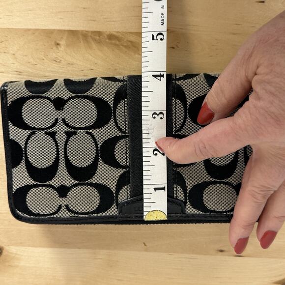 COACH Women's Signature Stripe Long Zip Around Wallet Black Tan 8" x 4" Classic - Picture 9 of 16